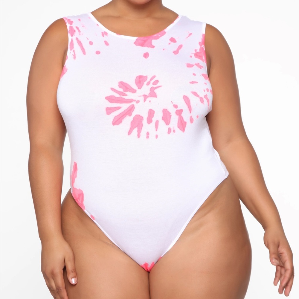 BNWT 3x PINK AND WHITE BODYSUIT (not thong)